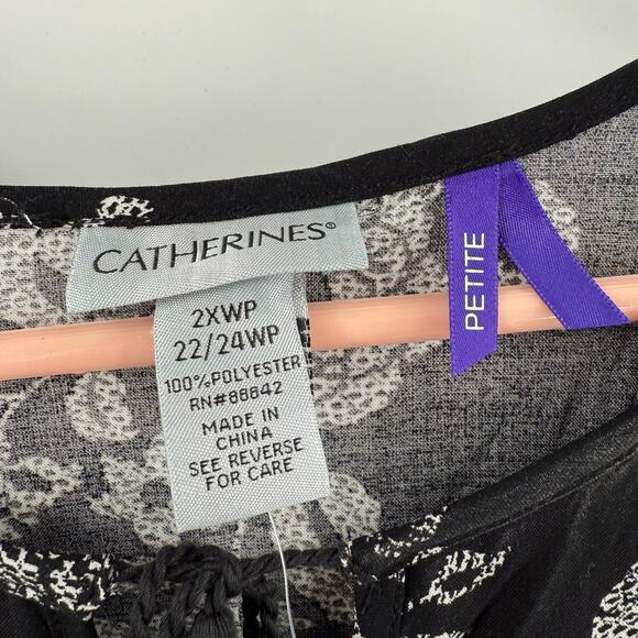 Catherines Blouse Size 2XWP (22/24WP) NWT Georgette B&W Plaid Floral Bell Sleeve - Picture 4 of 13